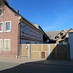 Einige Objekte hat die Gemeinde inzwischen aufgekauft, um sie bei einer Neugestaltung selbst beplanen zu können.