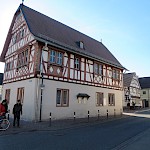 Weiter ging es rund um´s Alte Rathaus - gegenüber die leerstehende ehemalige Apotheke.